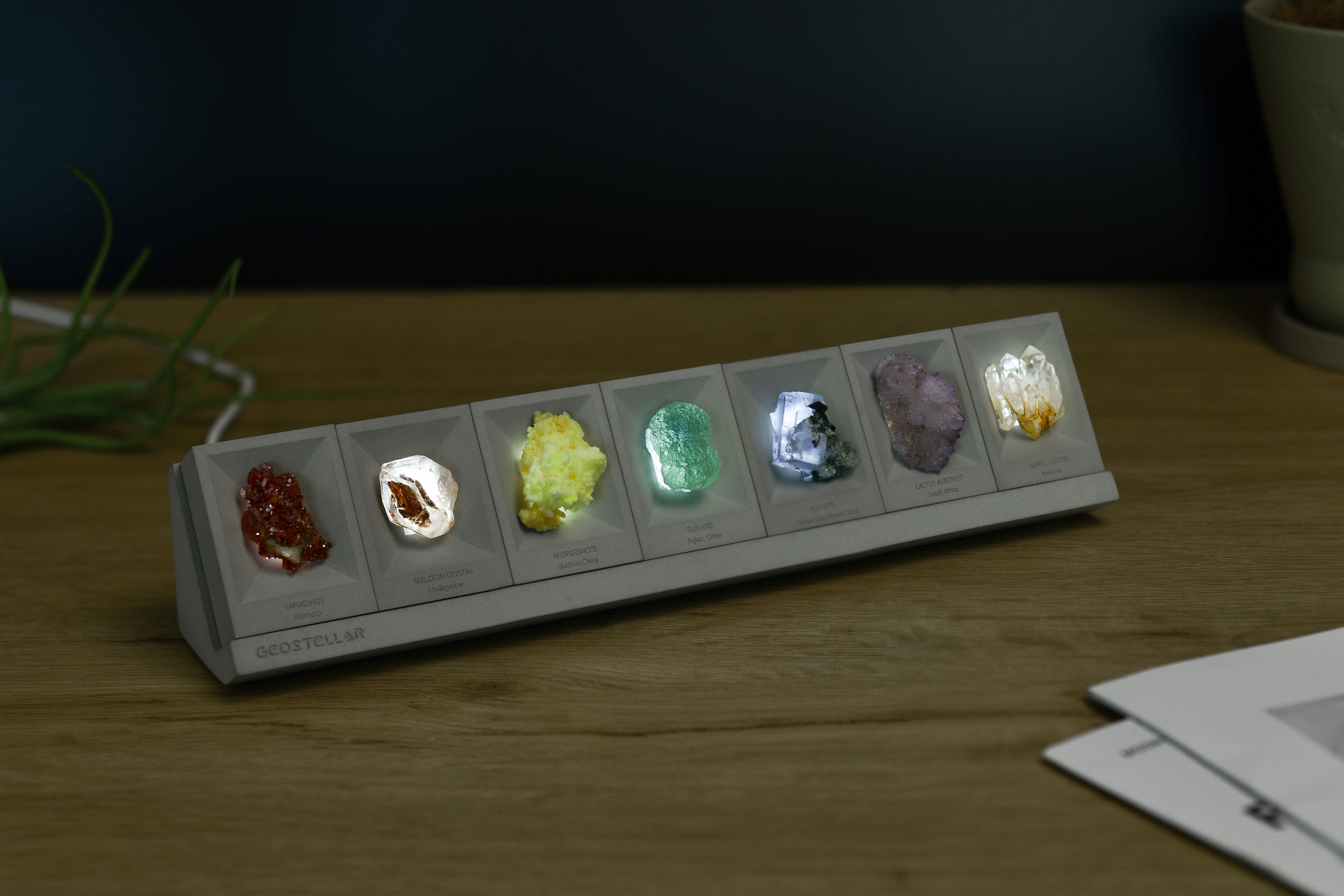 Seven Chakras Theme,  8 Pieces Gift Pack, Crystal Display, Meditation Healing