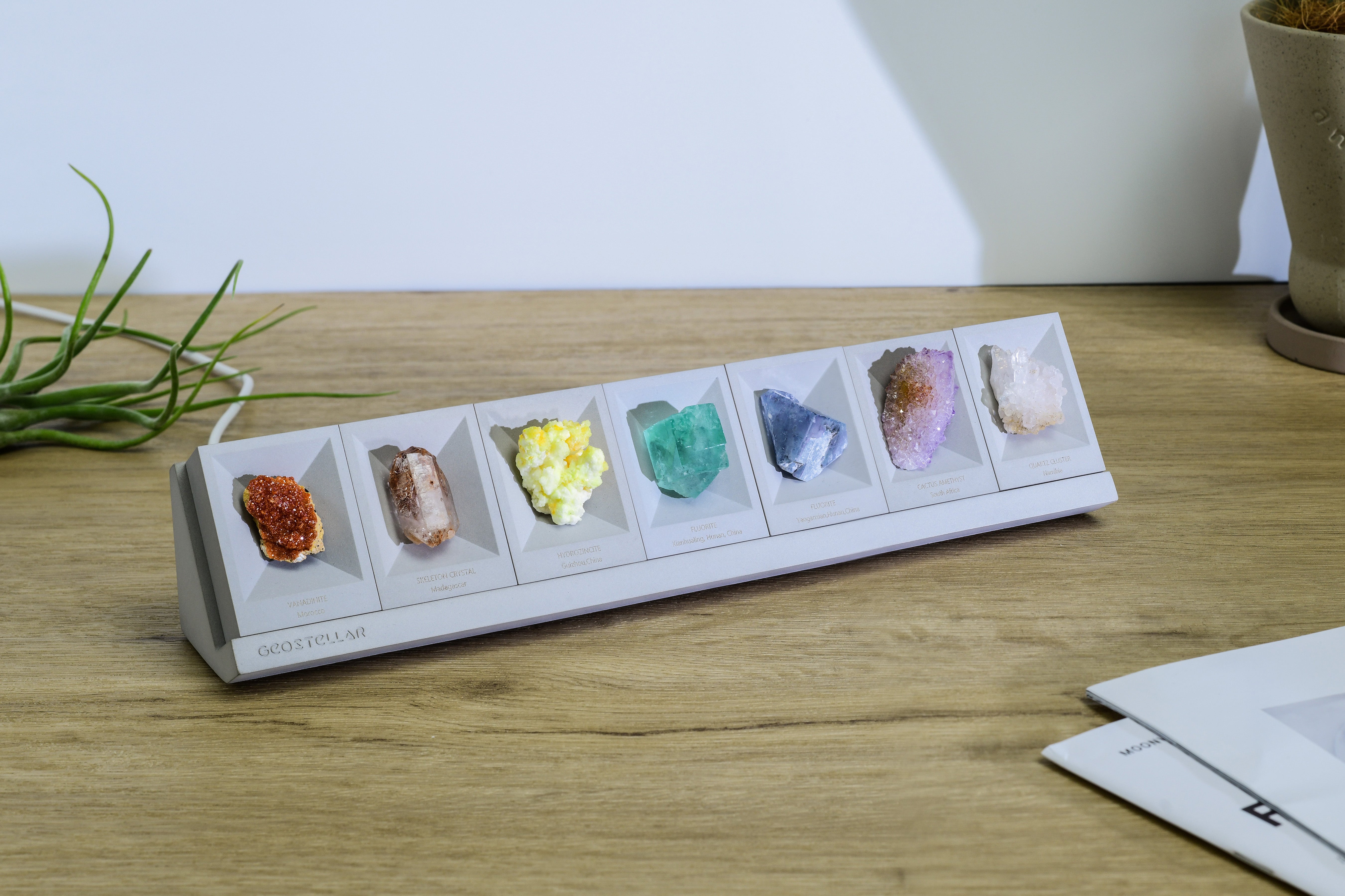 Seven Chakras Theme,  8 Pieces Gift Pack, Crystal Display, Meditation Healing